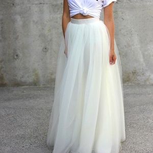 Tulle maxi skirt